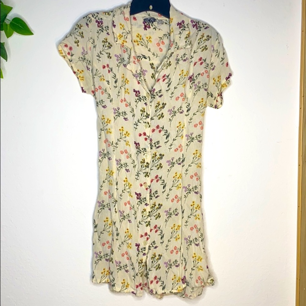 Vintage Floral button up dress